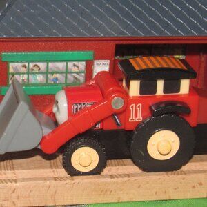 Thomas Wooden Railway Train Engine Track Jack Bulldozer